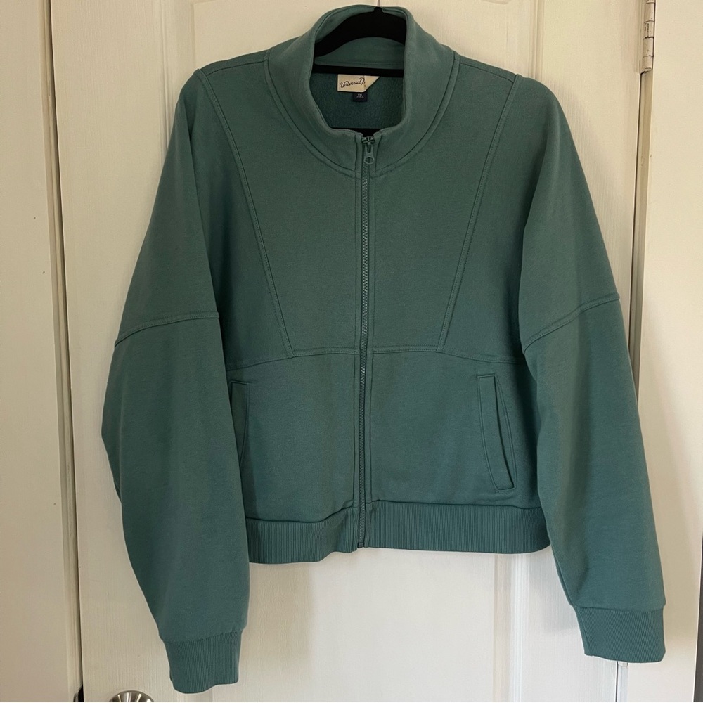 Universal Thread Women’s Green Zip-Up Jacket Size XXL  Good Condition